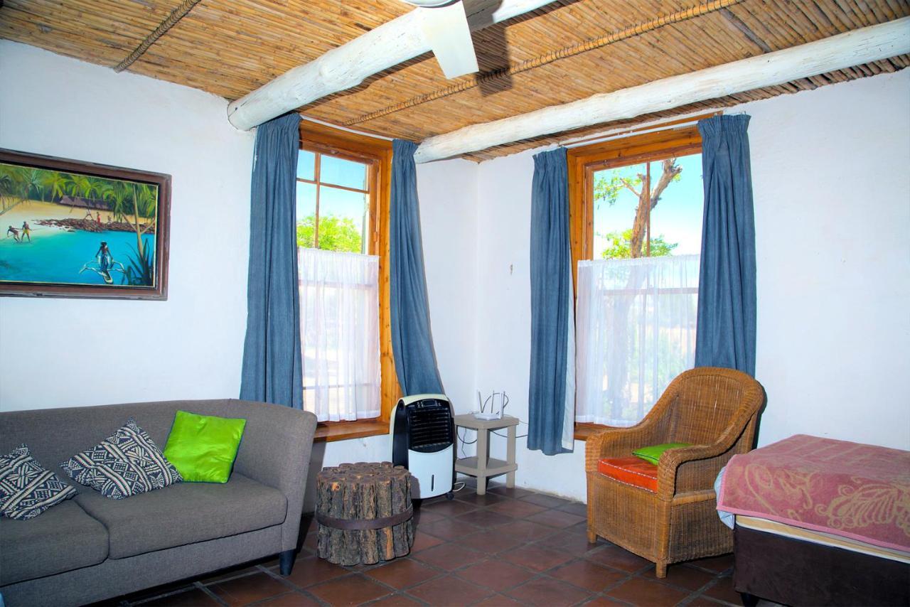 Aloe Guest House Прінс-Альберт Екстер'єр фото